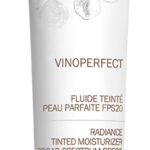 CAUDALIE VINOPERFECT RADIANCE TINTED MOISTURIZER BROAD SPECTRUM SPF20 - LIGHT 40ML